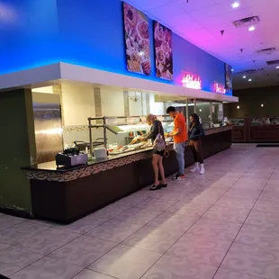 two people ordering food