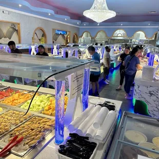 LOTS of food options!