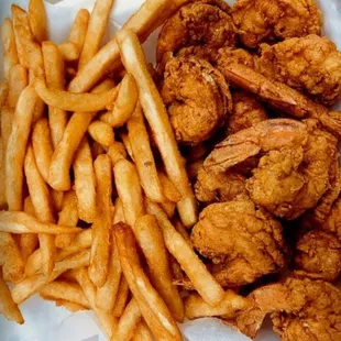 Shrimp and fries! So good. I really enjoyed my food