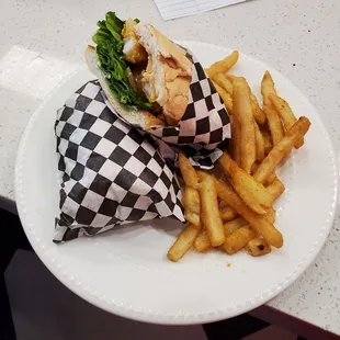 CAJUN SHRIMP POBOY &amp; FRENCH FRIES