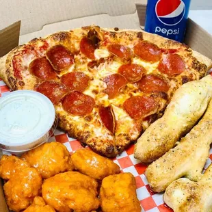 food, pizza