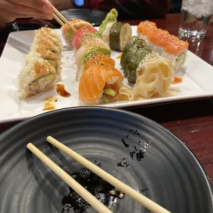 Crunchy roll, rainbow roll...and I forget the rest. But delicious!