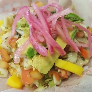 Ceviche tostada.