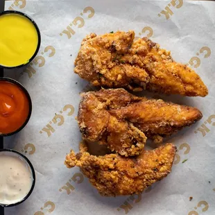 fried chicken wings and dipping sauces