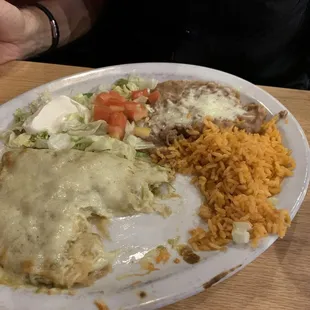 Cheese Enchiladas cheese with verde sauce Dinner
