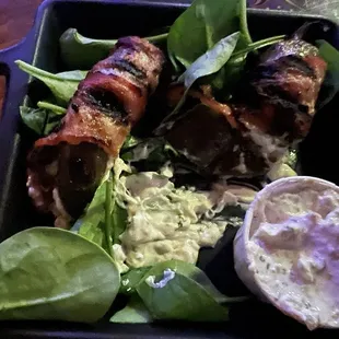 Can order by the single bacon wrapped jalapeño poppers. Delicious!
