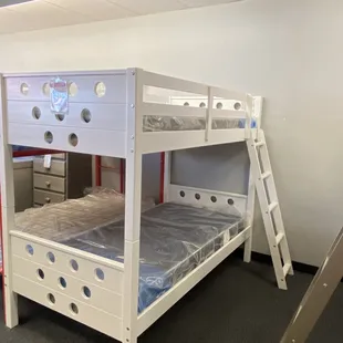 White circles bunkbed