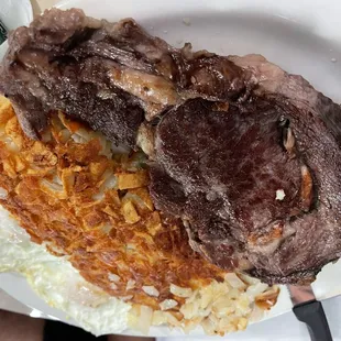 10 Oz Prime Rib and Eggs Special