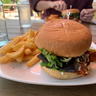 Vegan spicy chicken burger