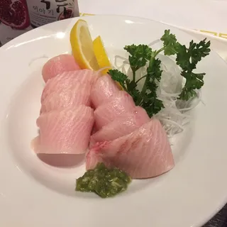 17. Fatty Yellowtail Sushi