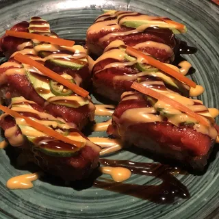 CRISPY RICE w/ SPICY TUNA