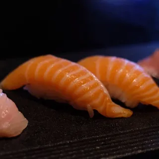 SALMON BELLY SUSHI