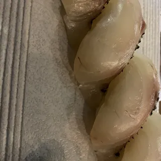 SEA BREAM SUSHI