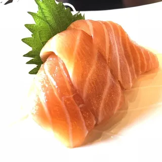 SALMON SASHIMI