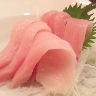 YELLOWTAIL SASHIMI