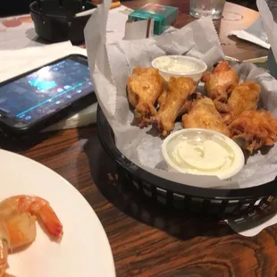 chicken wings, bbq chicken, chicken, fried chicken wings, chicken wings and fried chicken, food, bbq wings, fried chicken, poultry