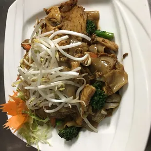 One of popular dish we called drunken noodle