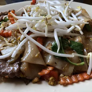 Spicy basil noodles N3