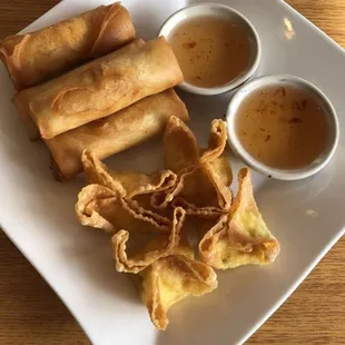 Fried spring rolls and crab Rangoon