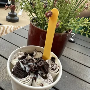 Cookies &amp; Cream Rolled Ice Cream