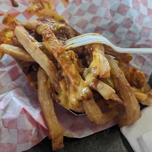 Chili cheese fries