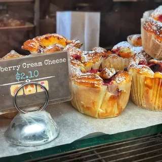 Raspberry Cream Cheese Cake