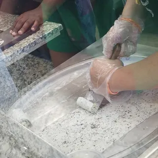 Cookies and Cream Rolls