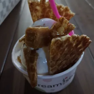 Salted caramel crunch....soooo caramelly flavor