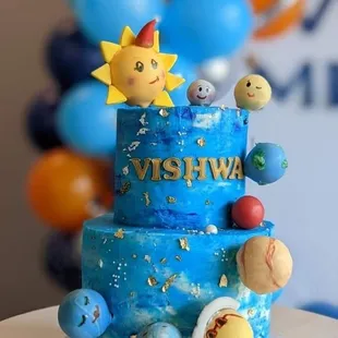Solar system cake with cake pops