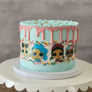 LOL Dolls fault line cake!