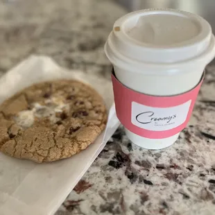 S'mores cookie and latte