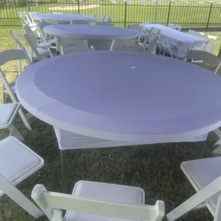 60&quot; Round tables and Drake chairs