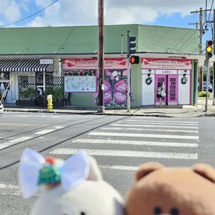 Located on the corner of Liliha Street and Kuakini Street