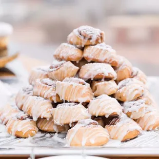 Cinnamon roll tower