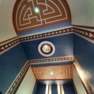 Beautiful Art Deco!