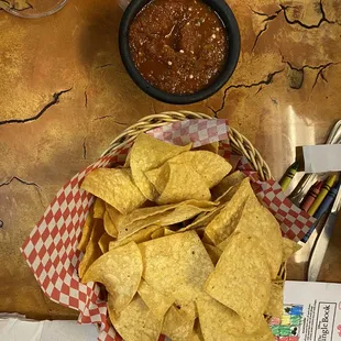 Appetizer chips &amp; salsa