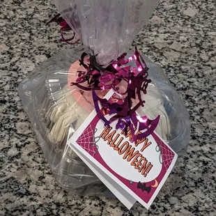 Halloween-themed Chocolatey Chocolate Chip bundt cake