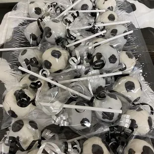 Cake pops baby shower