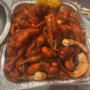 5lbs of crawfish and 1lb of shrimp
