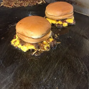 Award winning fried onion cheeseburger