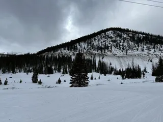 Monarch Snowmobile Tours 