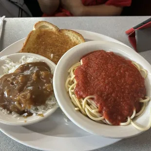 Kids Spaghetti with Garlic Bread