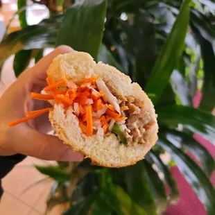 Banh mi extra veggies
