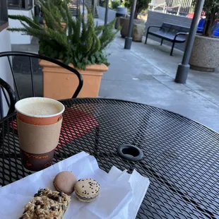Sidewalk seating