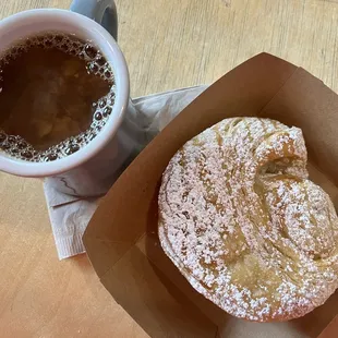 Coffee with Honey Vanilla Bun