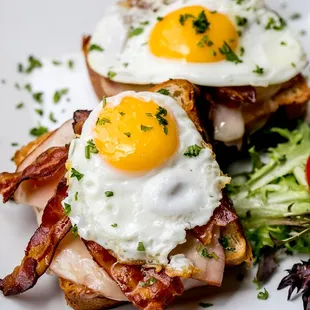 bacon and eggs on toast