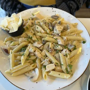 Chicken and Mushroom Pasta