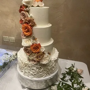 a three tiered wedding cake