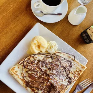 Bisuos sweet crepe &amp; house coffee