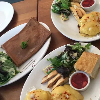 Crab Cake Benedict